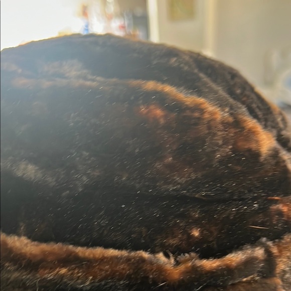 Luxurious  vintage Fur Hat - Picture 5 of 5